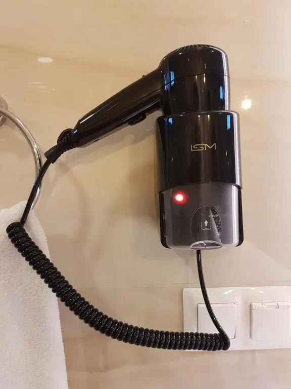 Havuz Erişimli Butik Oda