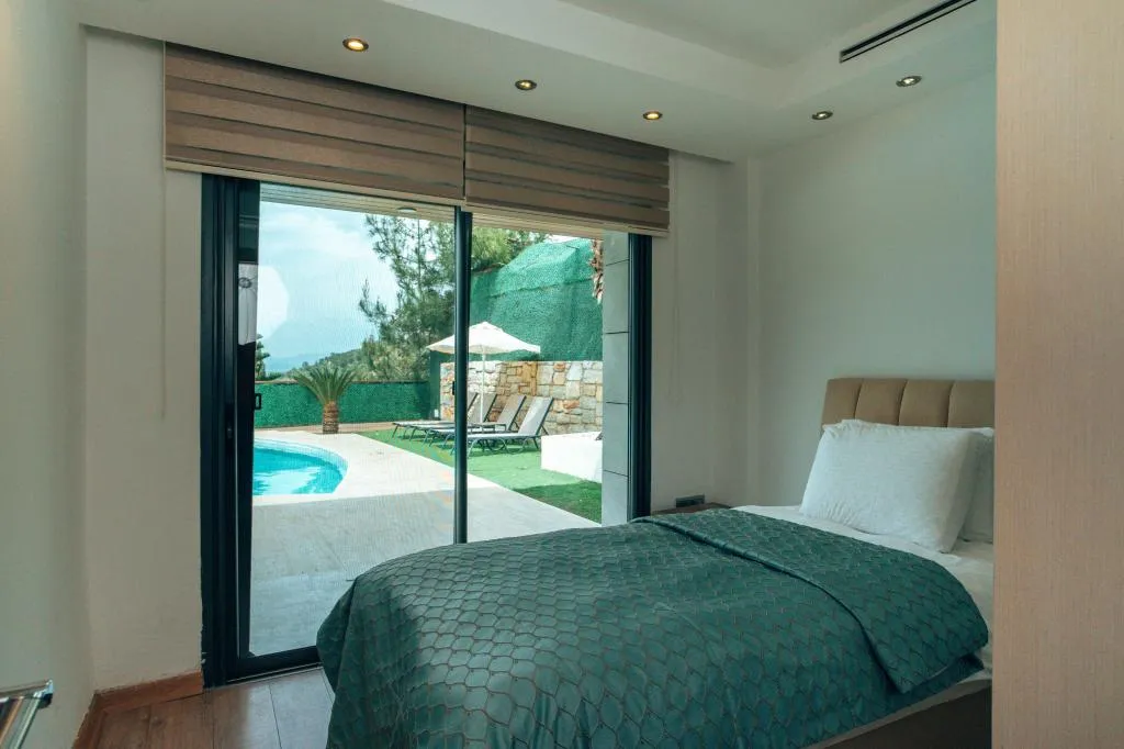 Villa 3+1 Oda-Özel Havuzlu,Özel Havuzlu ve Bahçeli