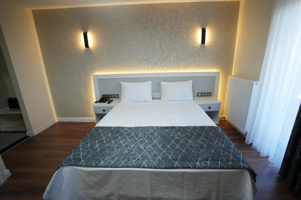 Standart Oda,Orman veya Şehir Manzaralı,Balkonlu