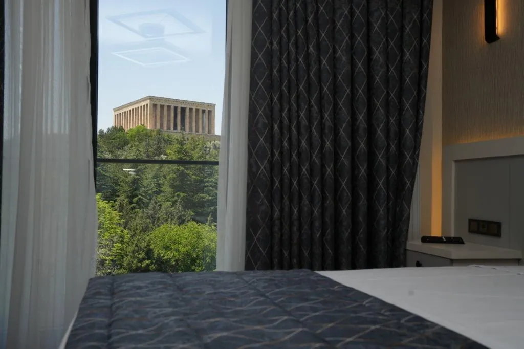 Standart Oda,Orman veya Şehir Manzaralı,Balkonlu