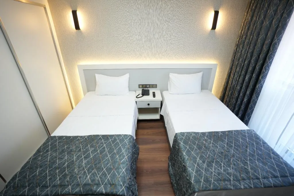 Twin,Orman veya Şehir Manzaralı,Balkonlu