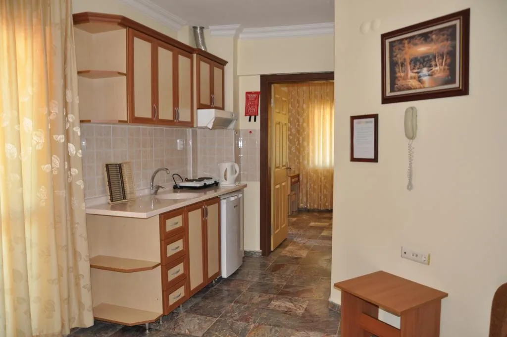 Apartment, Kara veya Havuz Manzaralı, Balkonlu