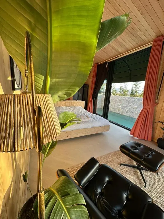 Deluxe Suite,Havuz Manzaralı