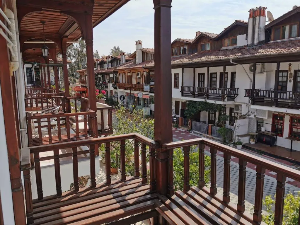 Studio Şehir Manzaralı Balkonlu