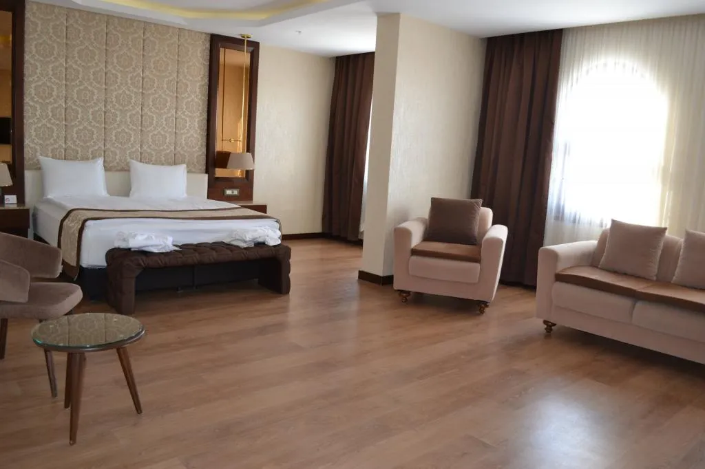 Junior Suite,Bahçe Manzaralı