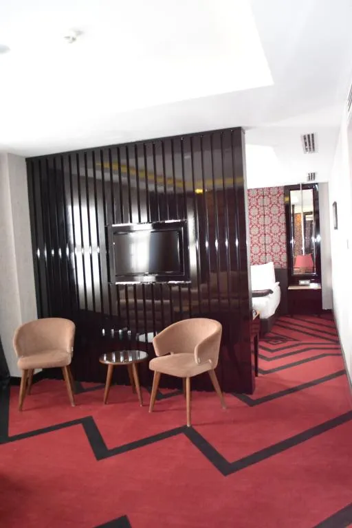 Suite,Bahçe Manzaralı