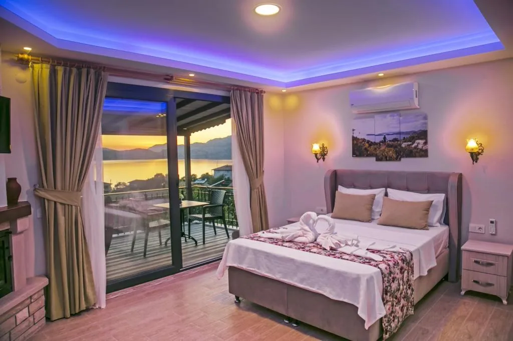 Luxury Room,Deniz Manzaralı,Şömineli ve Balkonlu