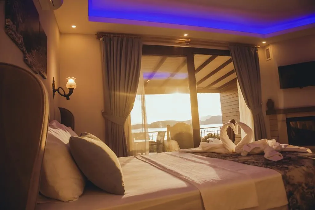 Luxury Room,Deniz Manzaralı,Şömineli ve Balkonlu