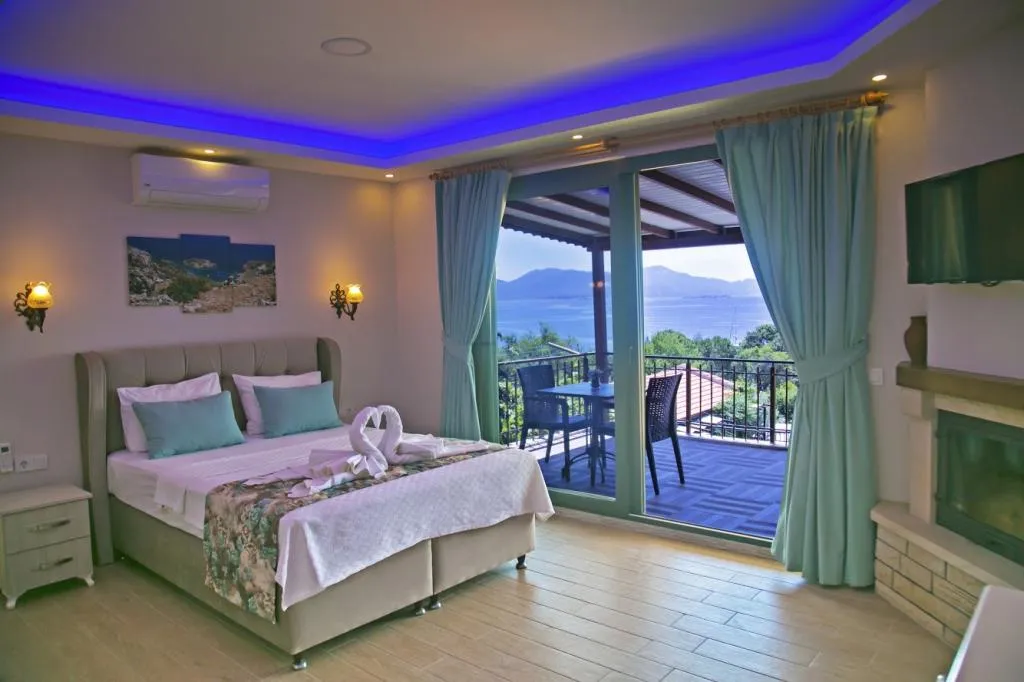 Luxury Room,Deniz Manzaralı,Şömineli ve Balkonlu