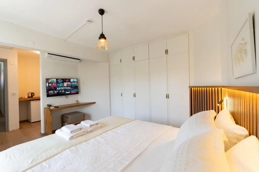 Corner Deluxe Oda,Bahçe Manzaralı,Balkonlu