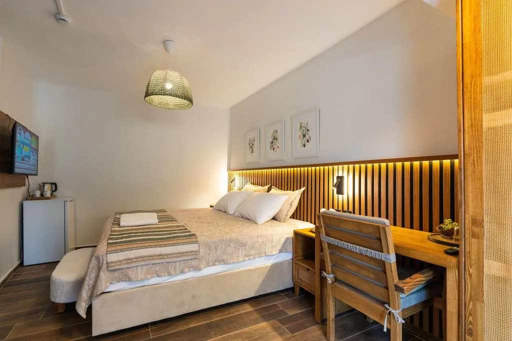 Teraslı Deluxe Oda,Bahçe Manzaralı,Bahçe Katı