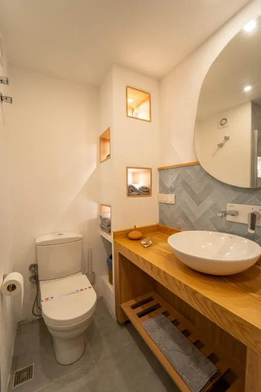 Standart Çift Kişilik Oda | Havuz, Bahçe Manzaralı