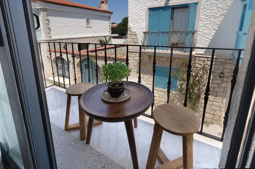 Deluxe Oda Balkonlu,Sokak Manzaralı,Balkonlu
