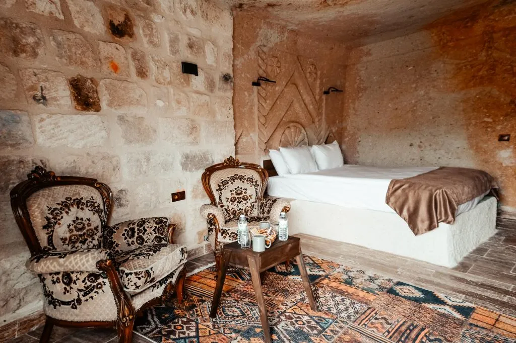 jakuzılı cave room 201 202