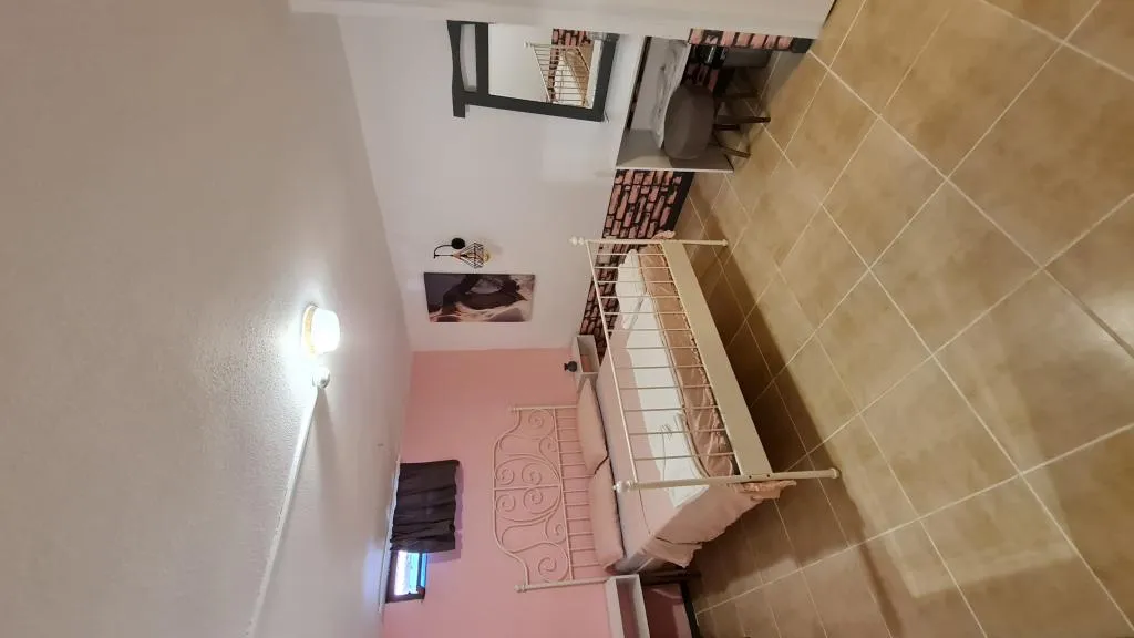 Twin,Manzarasız,Yarı Bodrum Kat