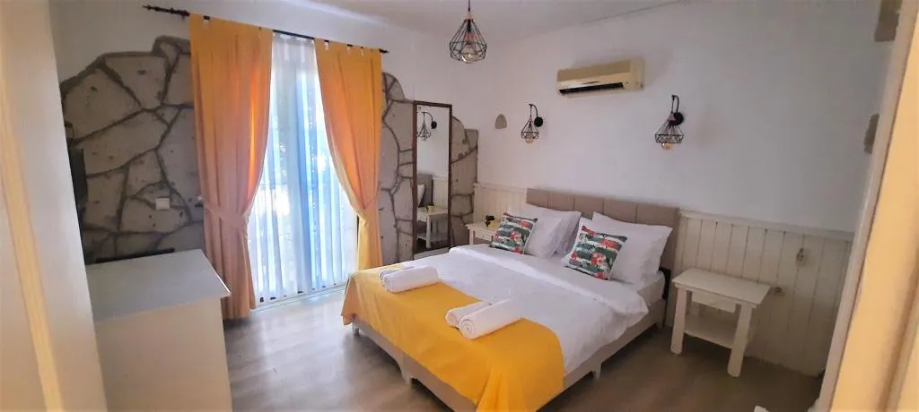 Standart Oda,Bahçe Manzaralı,Balkonlu