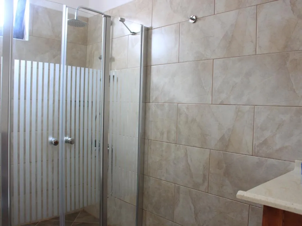 Suite,Havuz Manzaralı,Balkonlu