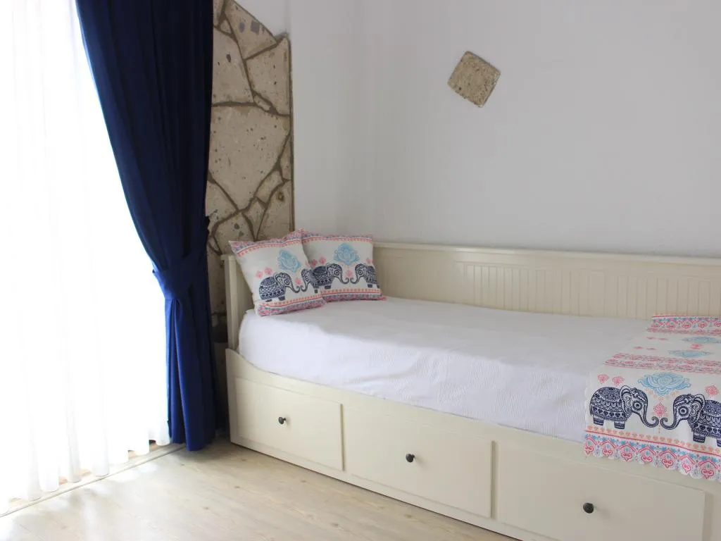 Suite,Havuz Manzaralı,Balkonlu