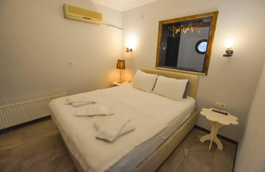 Queen Suite Oda