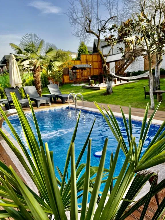 Deluxe Bungalow,Göl Manzaralı,Özel Havuzlu ve Bahçeli