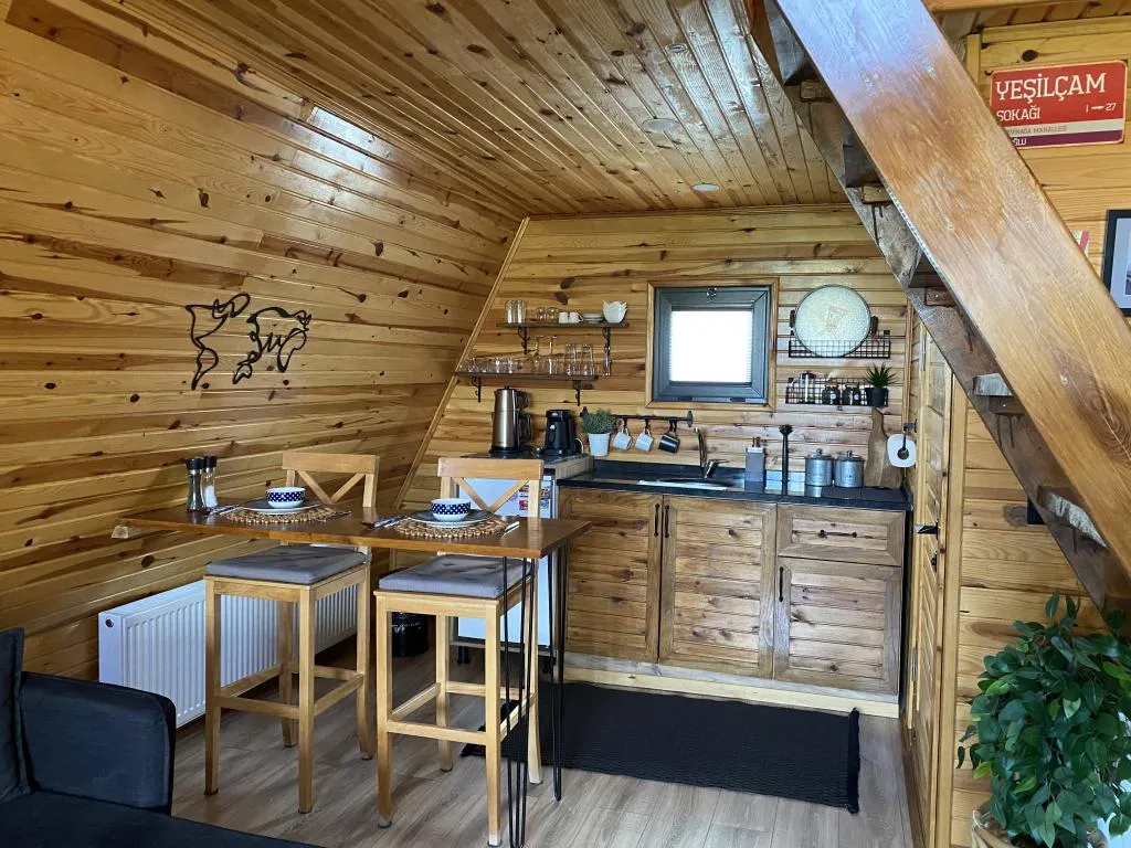Deluxe Bungalow,Göl Manzaralı,Özel Havuzlu ve Bahçeli