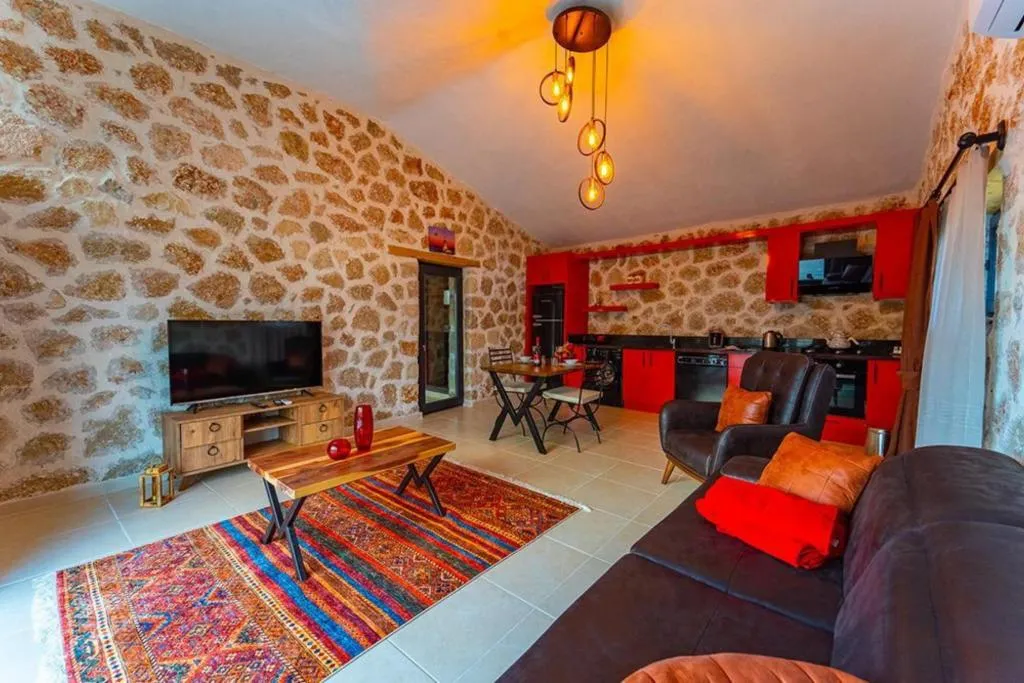Medi.s Lavinia 1+1 , Korunaklı Özel Havuzlu & Jakuzili Villa