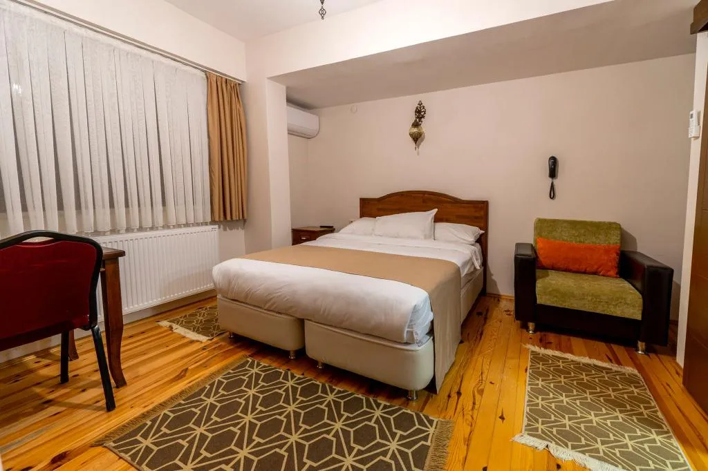 Standart Oda,Göl Manzaralı