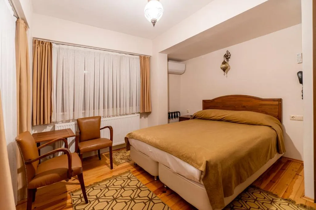 Standart Oda,Göl Manzaralı