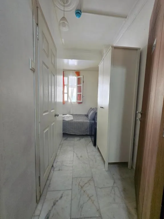 Ekonomik Mini Oda,Giriş Katı