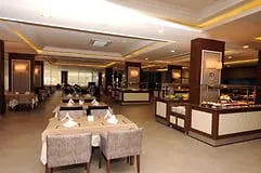 Insula Resort & Spa Hotel