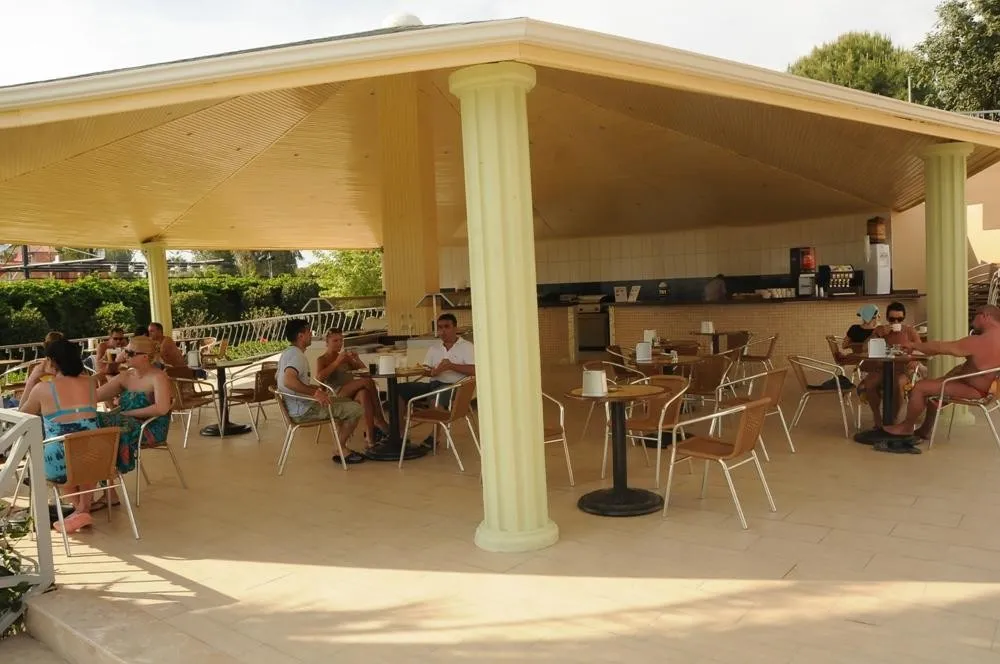 Beach Bar