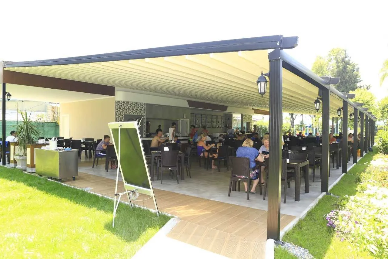 Garden Bar