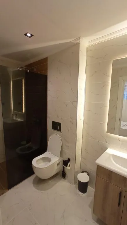 Ekonomik Oda - Bodrum Kat,Manzarasız,Balkonlu