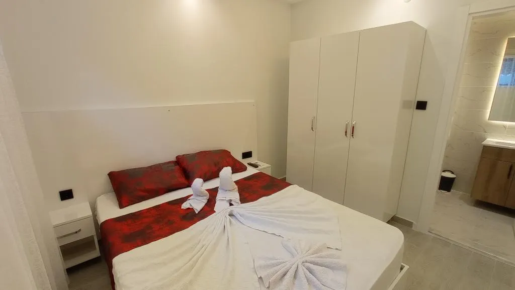 Ekonomik Oda - Bodrum Kat,Manzarasız,Balkonlu