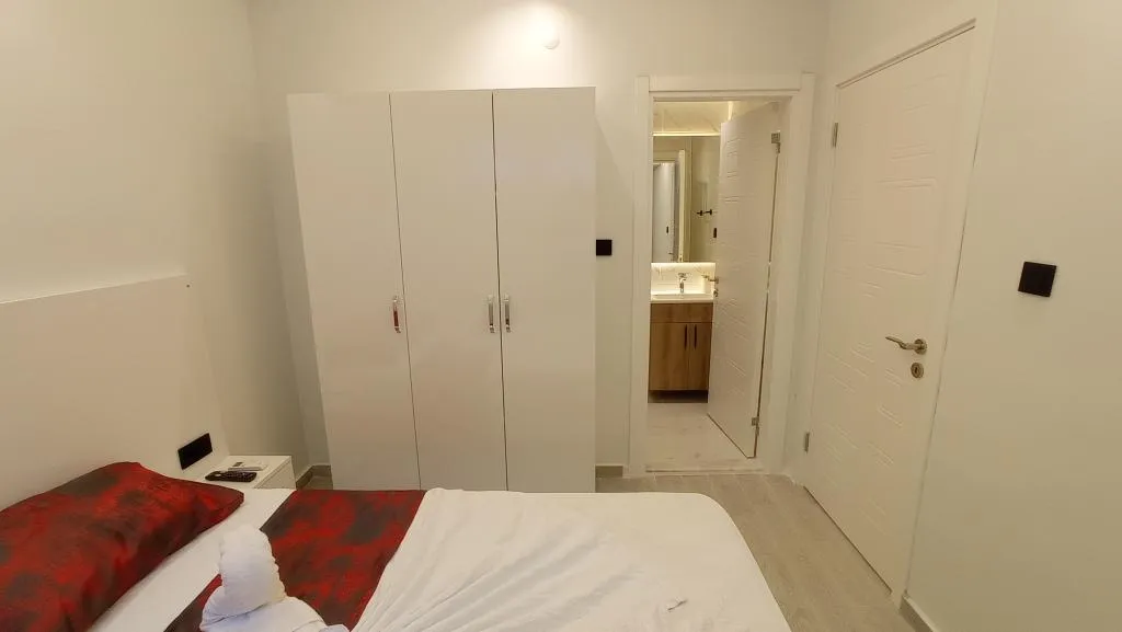Ekonomik Oda - Bodrum Kat,Manzarasız,Balkonlu