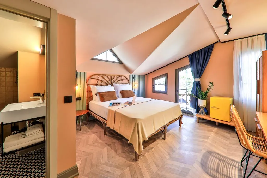 Çatı Katı Loft Oda