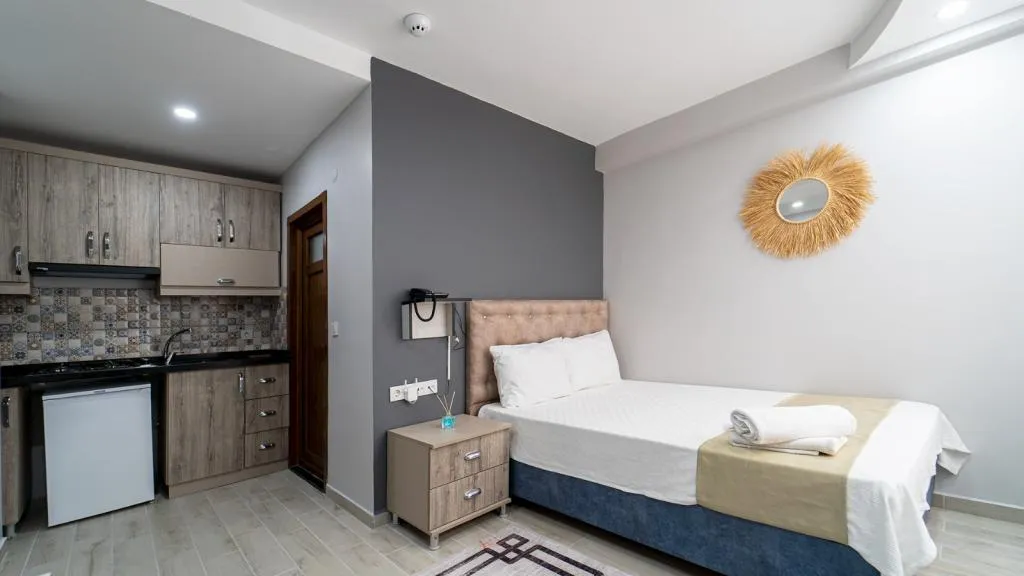 Daire-İki Yatak Odalı,Deniz Manzaralı,Balkonlu