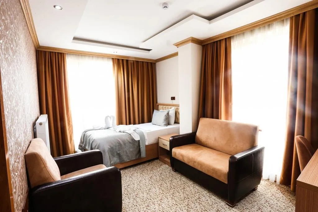 Üç Kişilik Oda,Şehir Manzaralı,Balkonlu