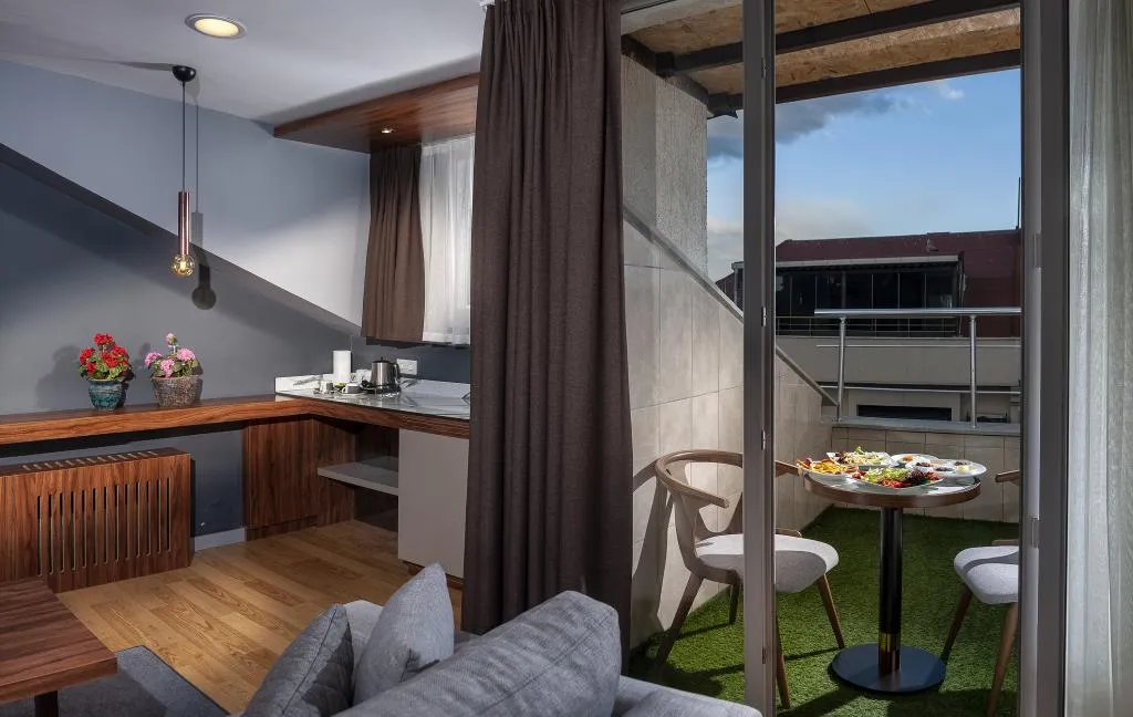 ELITE PENTHOUSE (TERASLI) SUIT (60M2)