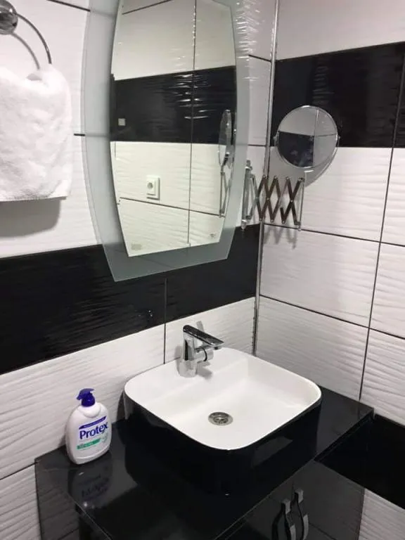 Çift Kişilik,Dağ Manzaralı,Balkonlu