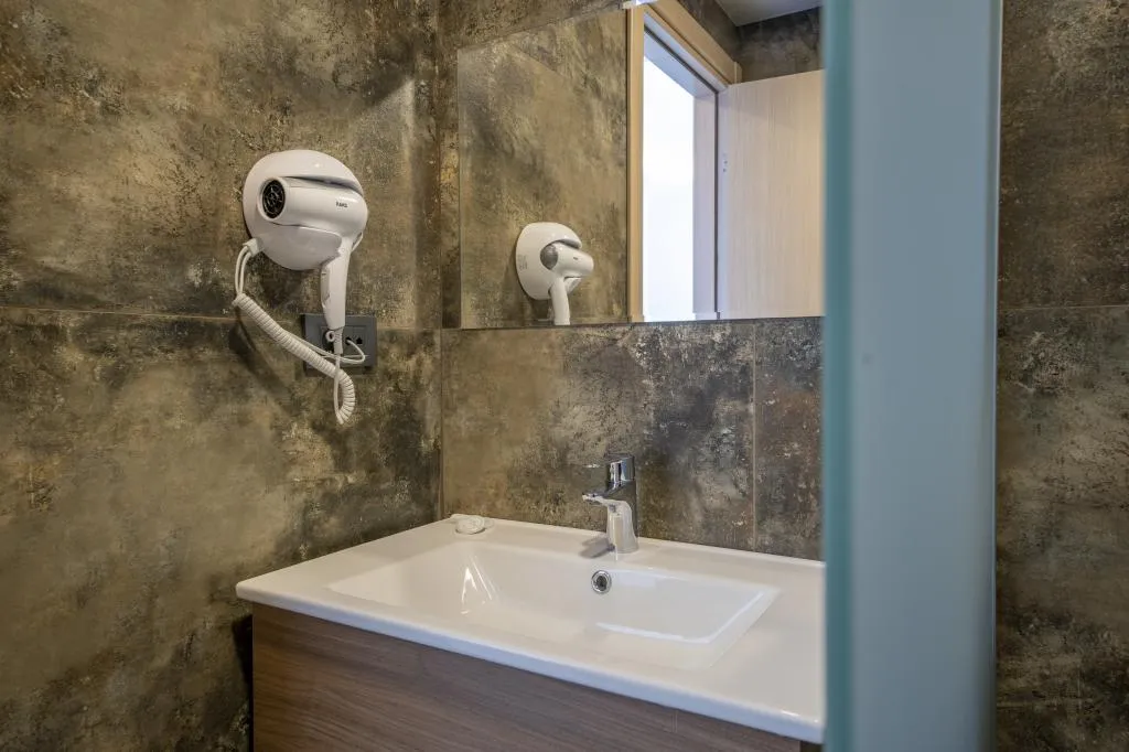 Twin,Bahçe Manzaralı,Fransız Balkonlu