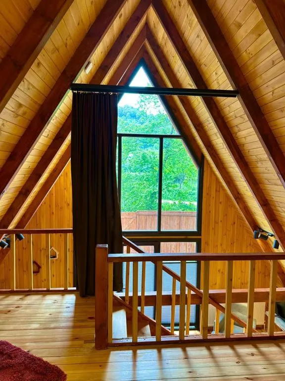 Üçgen Bungalow,Havuz veya Bahçe Manzaralı,Özel Havuzlu
