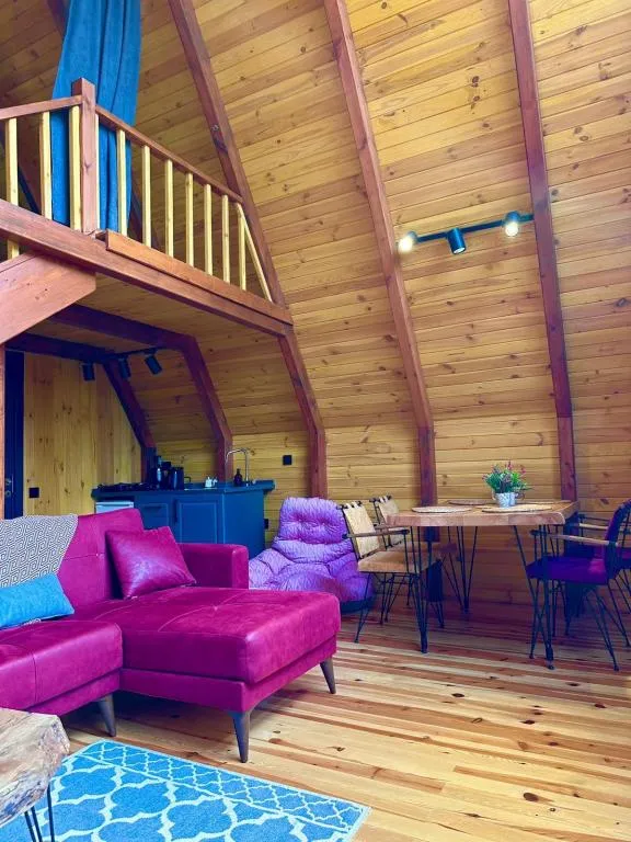 Üçgen Bungalow,Havuz veya Bahçe Manzaralı,Özel Havuzlu