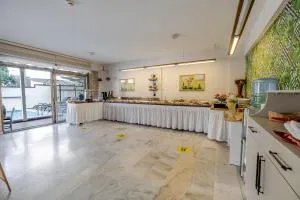 Bayram Hotel