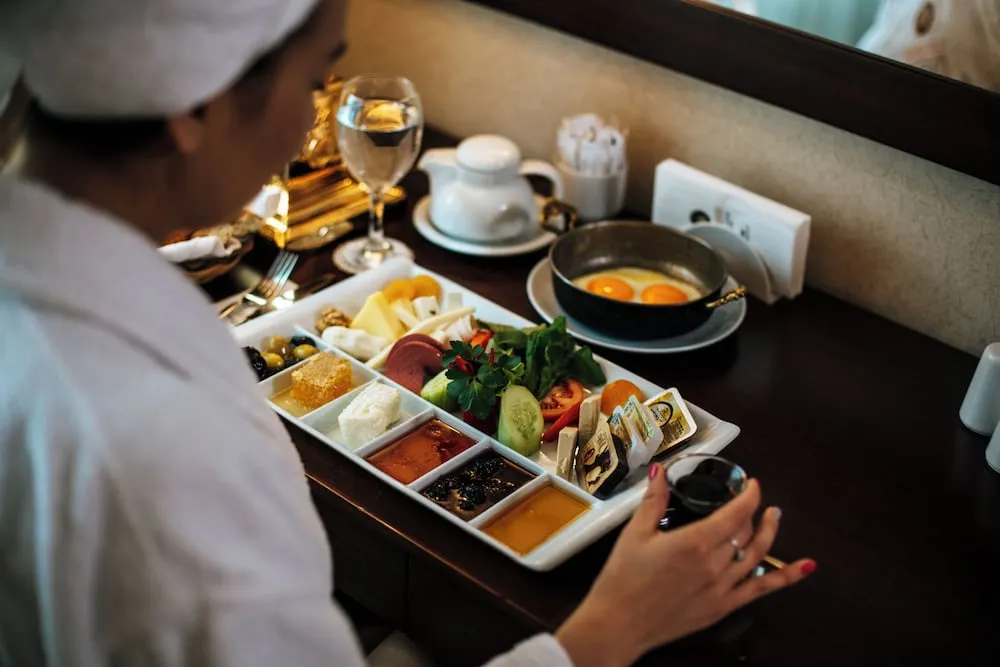 Business Tek Büyük veya İki Ayrı Yataklı Oda