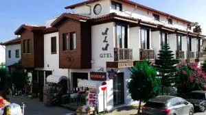 Ala Hotel