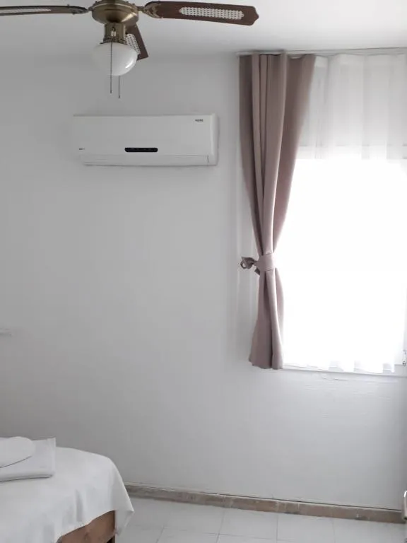Ekonomik Oda,Sokak Manzaralı