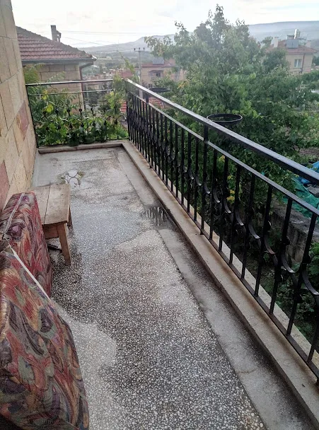 üst daire iki odalı