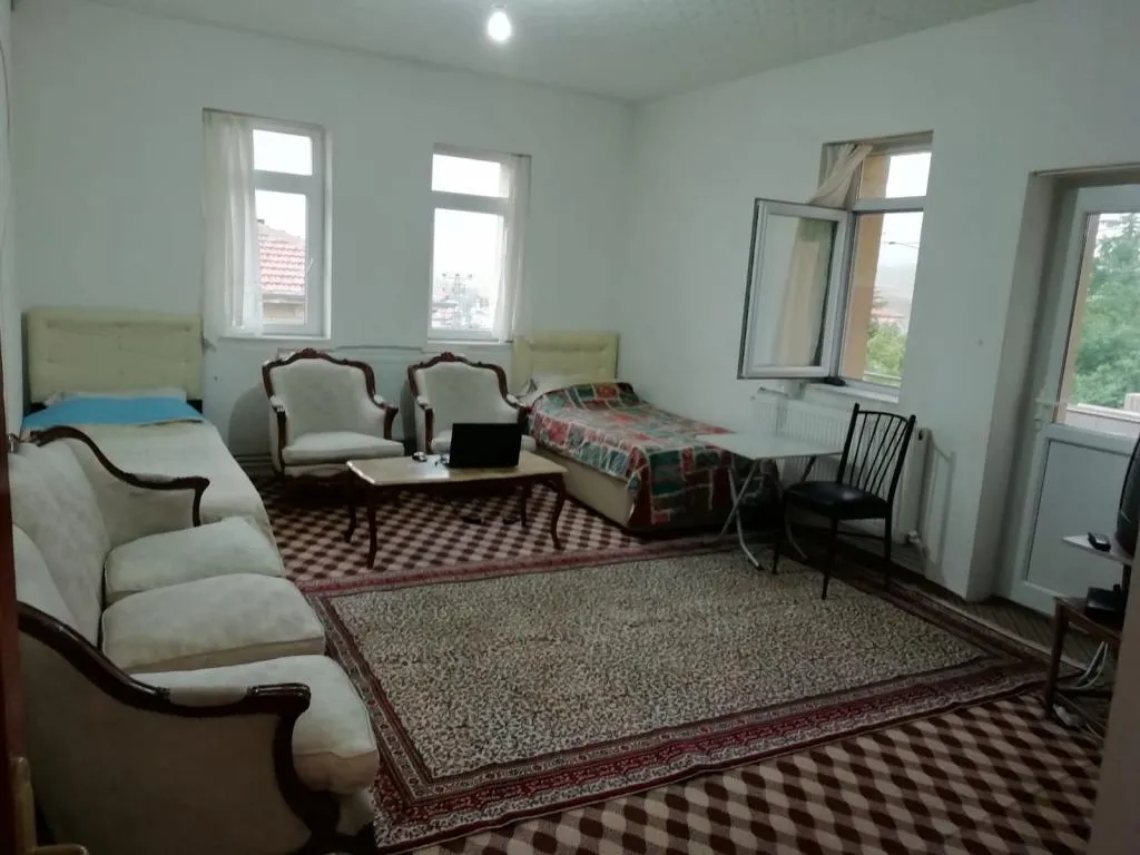 üst daire iki odalı