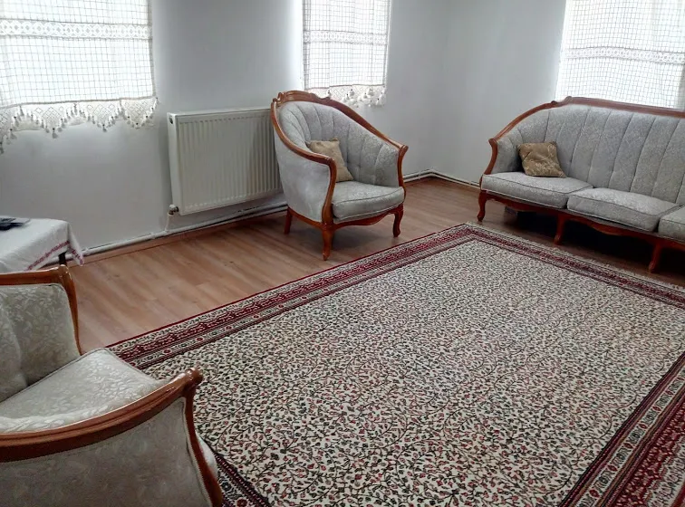 Alt giriş üç odalı